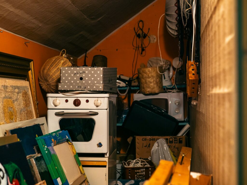 Selling used products Amazon - A collection of used items ready to be sold online